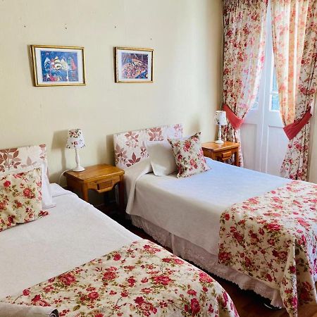 Hostal Plaza Londres 77 サンティアゴ エクステリア 写真