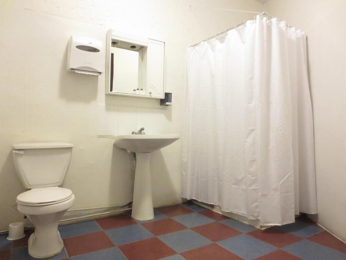 Hostal Plaza Londres 77 サンティアゴ エクステリア 写真